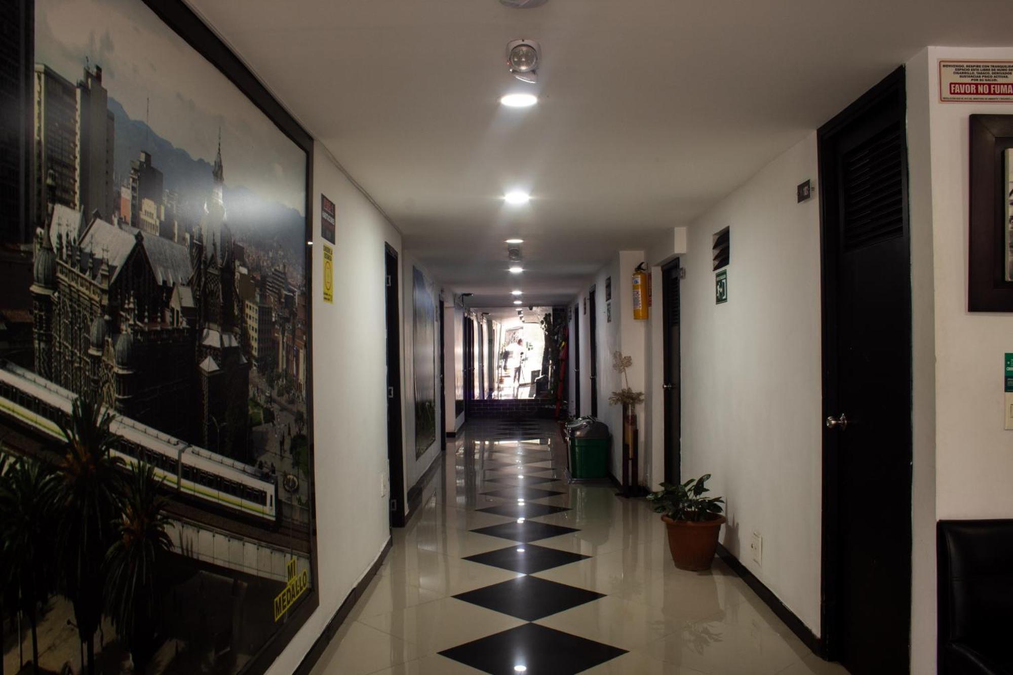 Hotel Laureles De Aburra 메딜린 외부 사진