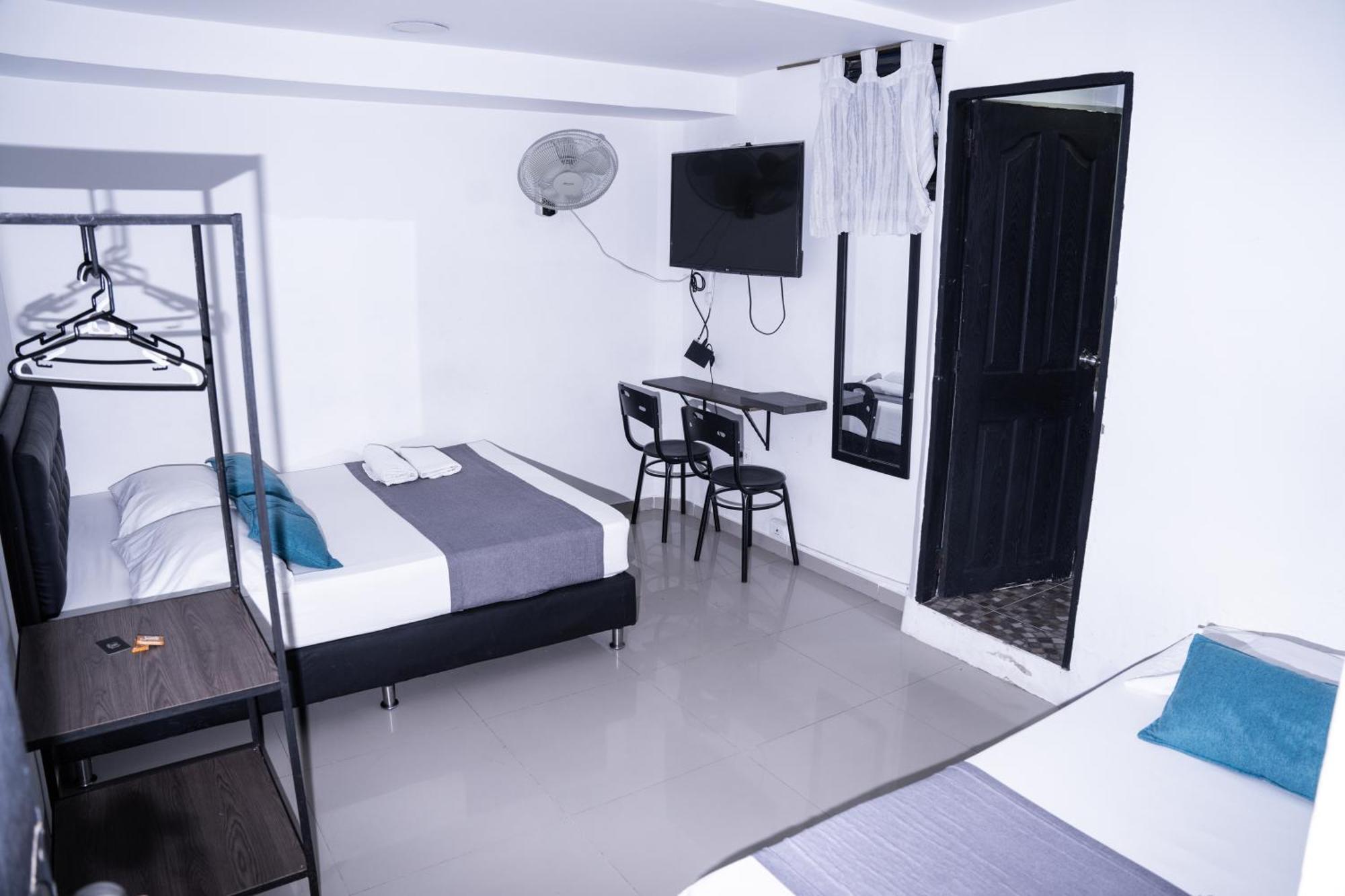 Hotel Laureles De Aburra 메딜린 외부 사진