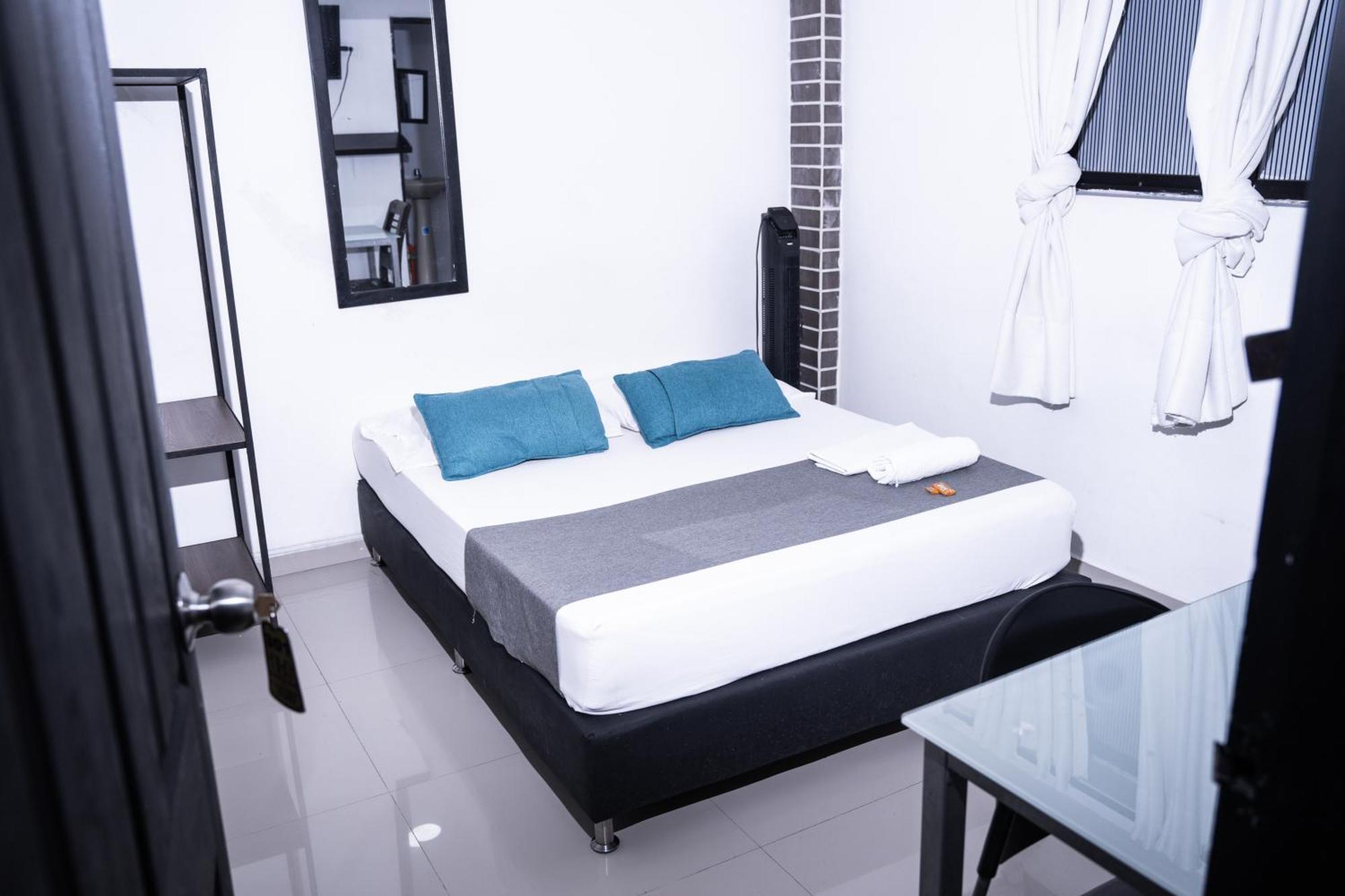 Hotel Laureles De Aburra 메딜린 외부 사진